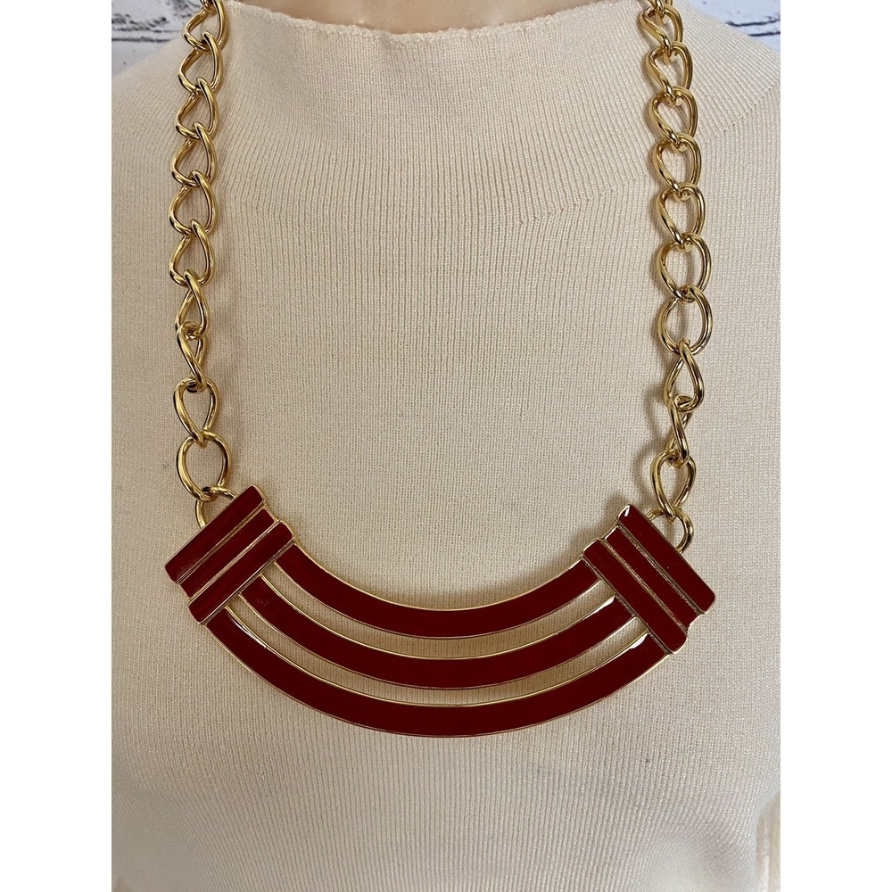 Vintage NWT‎ Monet Signed Red Enamel Goldtone Chain Statement Necklace 25" - Picture 2 of 7